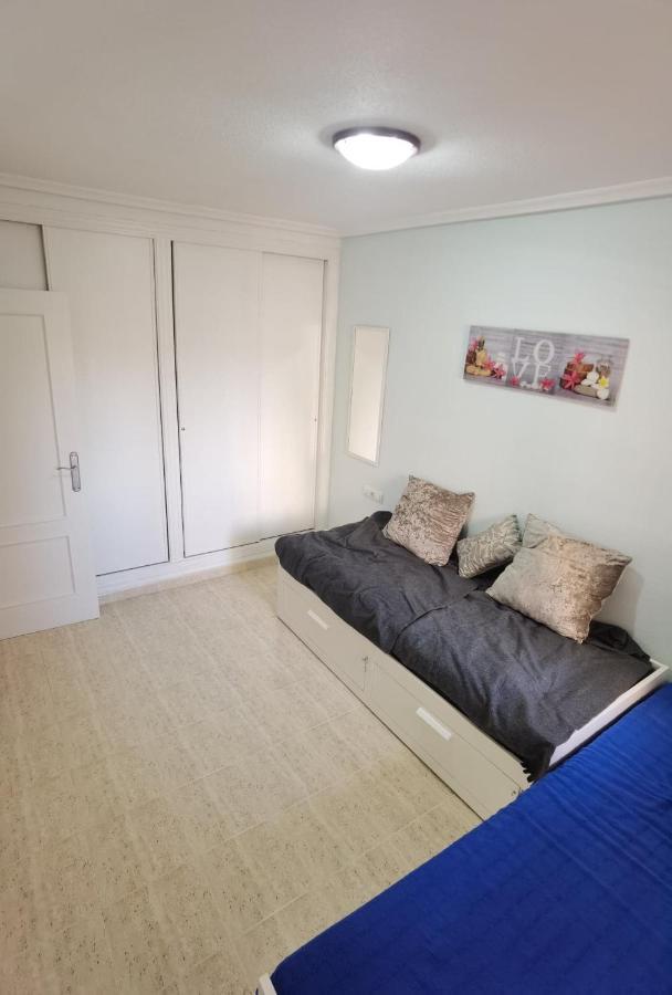 Apartament Z Duzym Tarasem Na Pieknym Osiedlu Orihuela Exterior photo