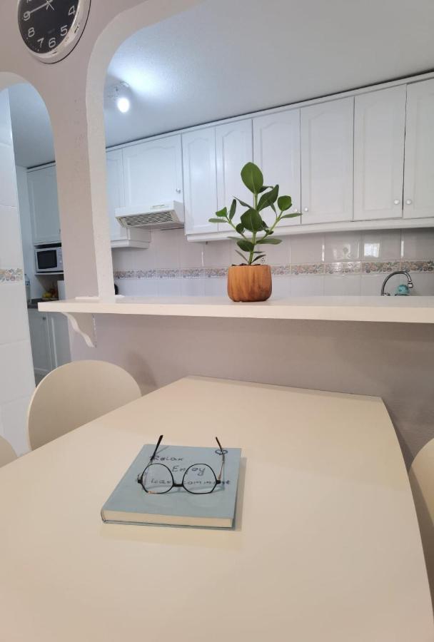 Apartament Z Duzym Tarasem Na Pieknym Osiedlu Orihuela Exterior photo