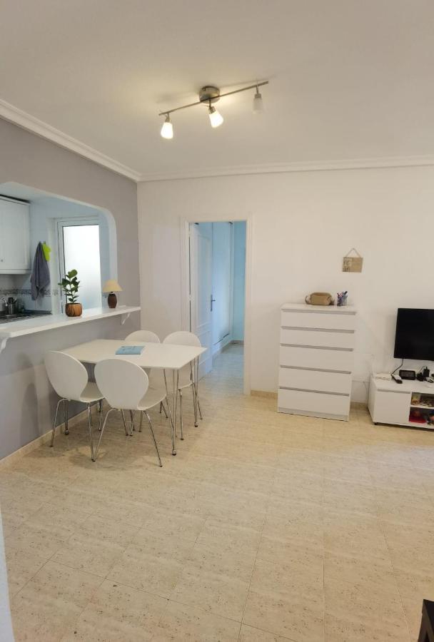 Apartament Z Duzym Tarasem Na Pieknym Osiedlu Orihuela Exterior photo